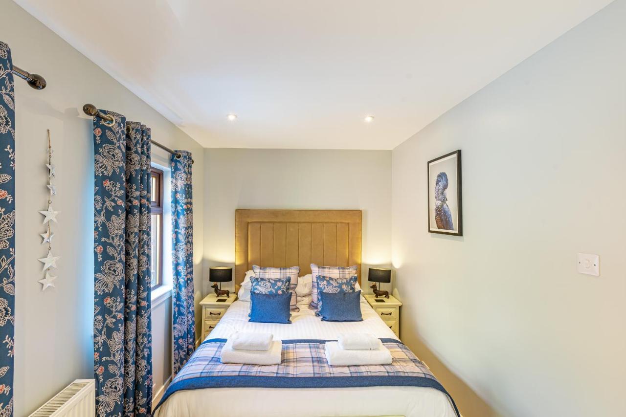 Bluebell Lodge 7 With Hot Tub Ньютон Стюарт Экстерьер фото